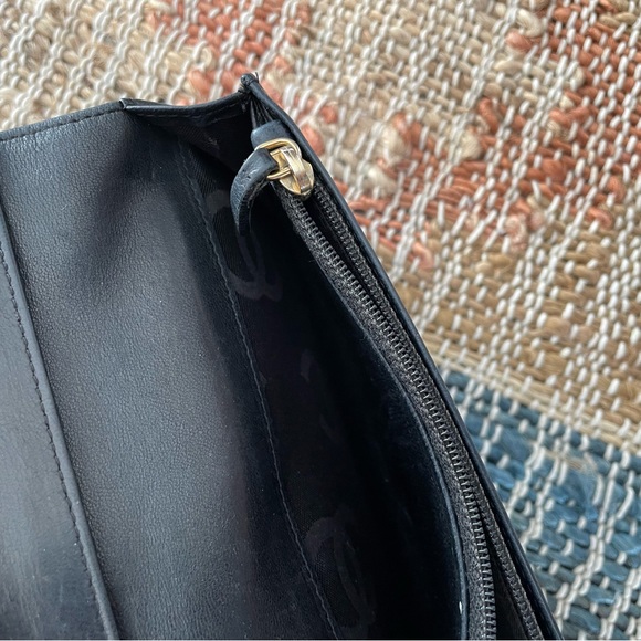 Authentic Chanel Caviar Long Walllet - Picture 3 of 7